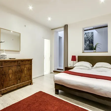 Du Louvre Apartment