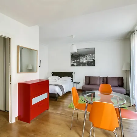 Du Louvre Apartment